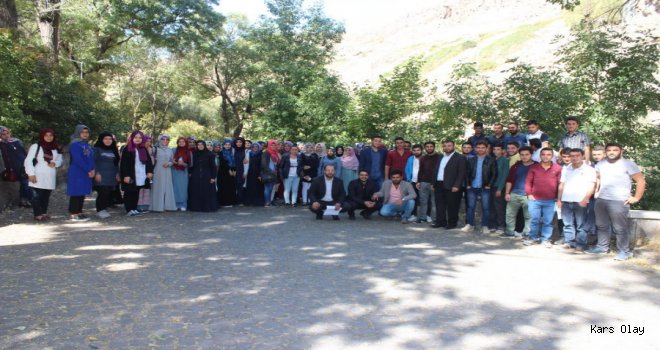 Kafkas Üniversitesi Yeni Öğrencilerine Kars'ı Tanıyor