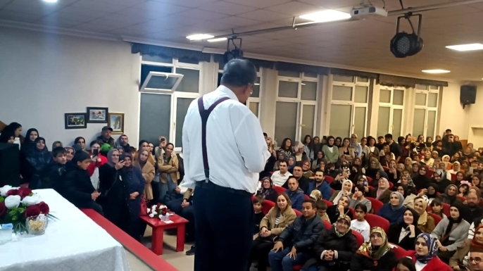 Kağızman’da Hayati İnanç sevgisi salonlara sığmadı