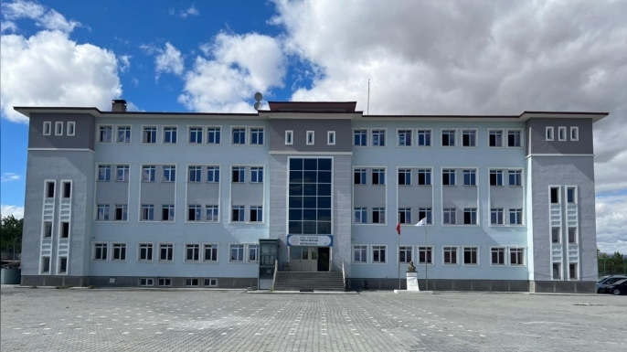 Kağızman Yatılı Bölge Ortaokulunda Usulsüzlük İddiası giderek arttı,