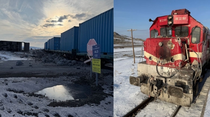 Kars'ta yük treni kamyona çarptı: 1 ölü