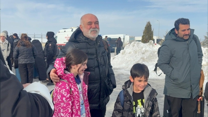 Veliaht Dizisi Oyuncuları Kars’ta Coşkuyla Karşılandı