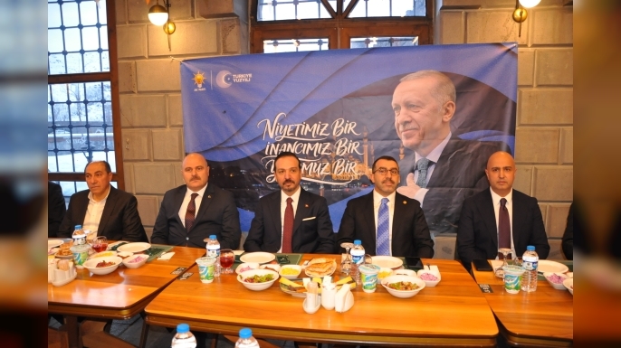 Kürşad Zorlu: "Türk devletlerini bir araya getirmek için koşturuyoruz, çalışıyoruz"
