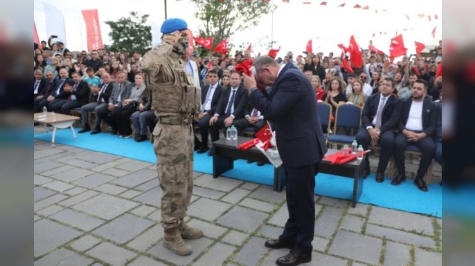 Kağızman Jandarma Komandoları Ani’de Gösteri Yaptı