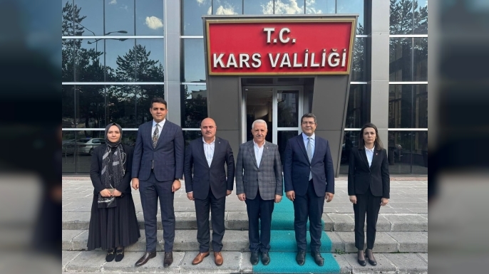 Ahmet Arslan ve AK Parti Heyetinden Vali Yardımcılarına Hayırlı Olsun Ziyareti